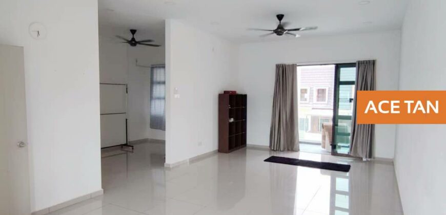 Kempas Utama – 2.5 Storey Terrace House – FOR SALE Kempas Utama – 2.5 Storey Terrace House – FOR SALE