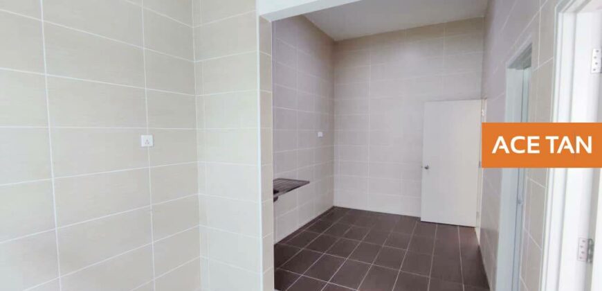 Kempas Utama – 2.5 Storey Terrace House – FOR SALE Kempas Utama – 2.5 Storey Terrace House – FOR SALE