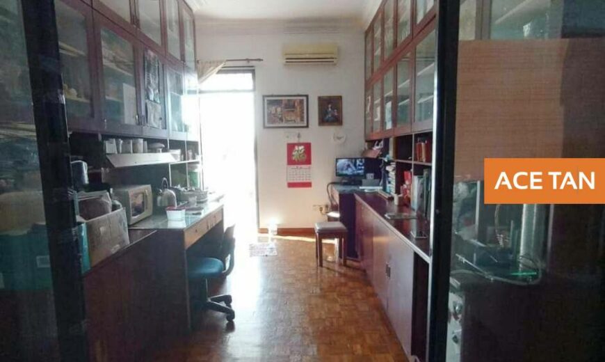 Taman Universiti – 2 Storey Corner Semi Detached – FOR SALE Taman Universiti – 2 Storey Corner Semi Detached – FOR SALE