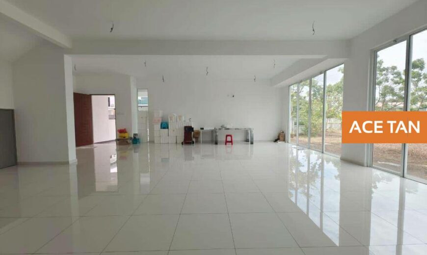 Mount Austin – 2 Storey Corner Cluster House – FOR SALE Mount Austin – 2 Storey Corner Cluster House – FOR SALE