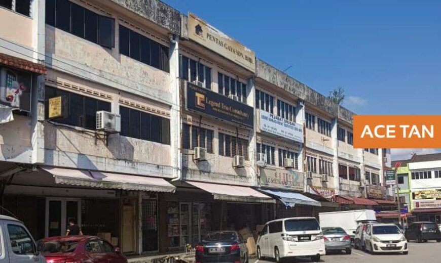 Johor Jaya – 3 Storey Shop Lot – FOR SALE Johor Jaya – 3 Storey Shop Lot – FOR SALE