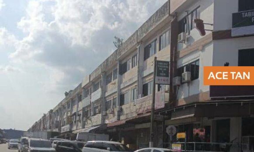 Johor Jaya – 3 Storey Shop Lot – FOR SALE Johor Jaya – 3 Storey Shop Lot – FOR SALE