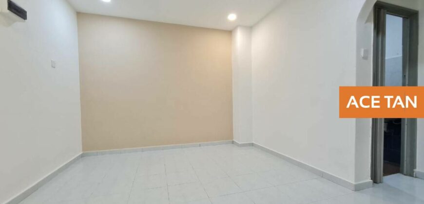 Taman Pulai Utama – 2 Storey Terrace House – FOR SALE