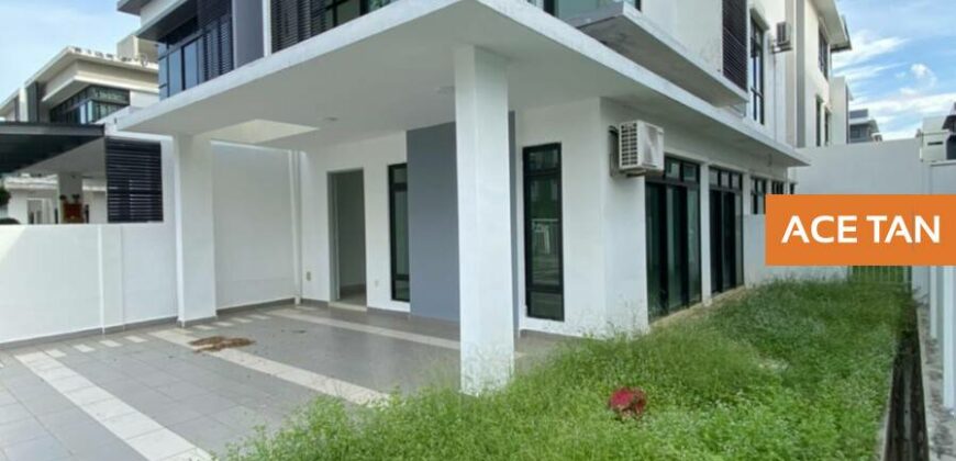 Mutiara Rini – 3 Storey Cluster House – FOR SALE Mutiara Rini – 3 Storey Cluster House – FOR SALE