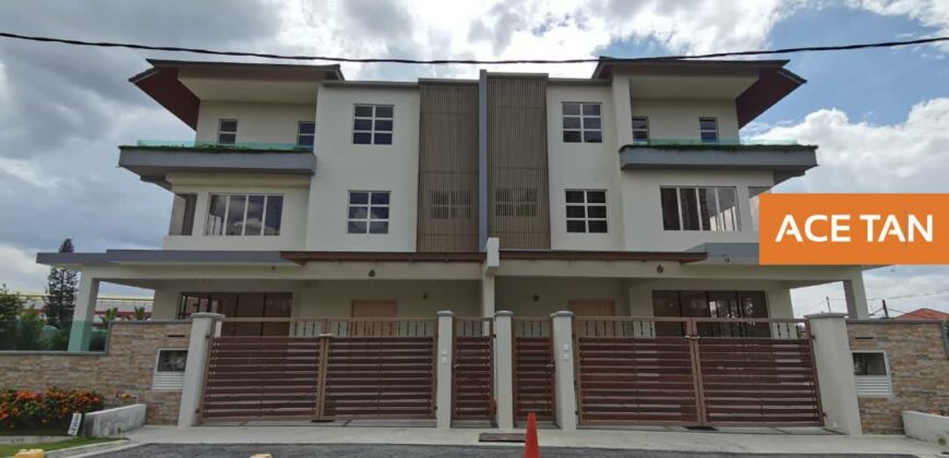 Wadihana – 3 Storey Semi Detached House – FOR SALE Wadihana – 3 Storey Semi Detached House – FOR SALE
