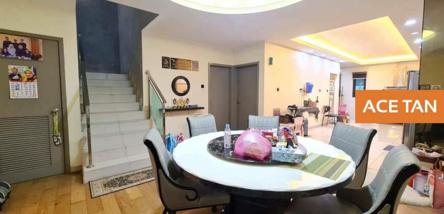 Taman Redang Lakeview 2 – 2 Storey SuperLink House – FOR SALE Taman Redang Lakeview 2 – 2 Storey SuperLink House – FOR SALE