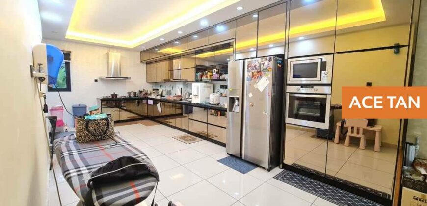 Taman Redang Lakeview 2 – 2 Storey SuperLink House – FOR SALE Taman Redang Lakeview 2 – 2 Storey SuperLink House – FOR SALE