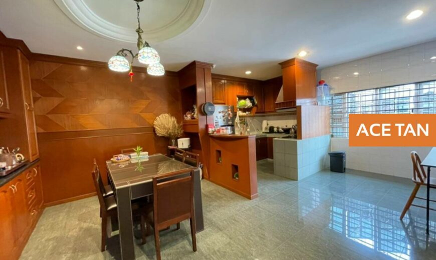 Taman Molek – 2 Storey SuperLink House – FOR SALE Taman Molek – 2 Storey SuperLink House – FOR SALE