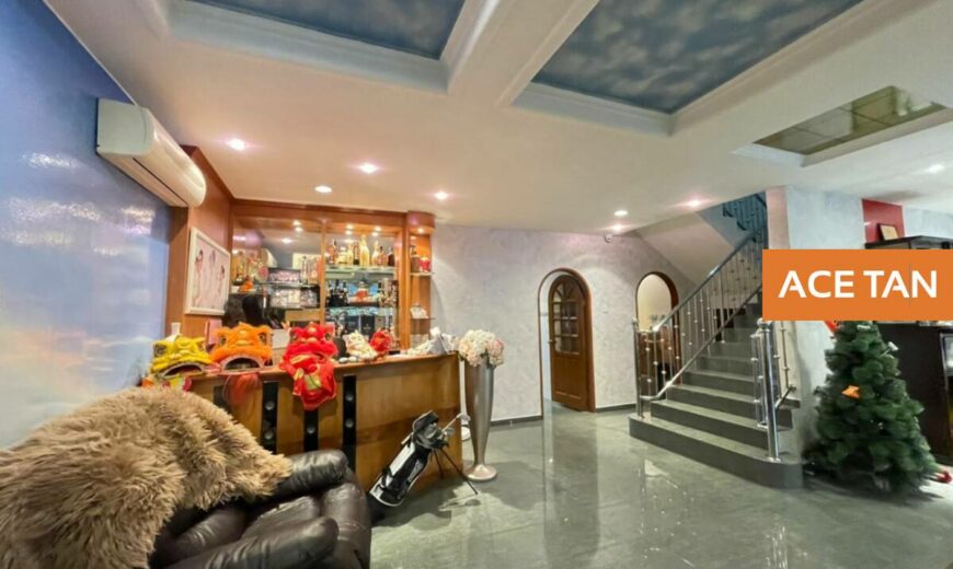 Taman Molek – 2 Storey SuperLink House – FOR SALE Taman Molek – 2 Storey SuperLink House – FOR SALE