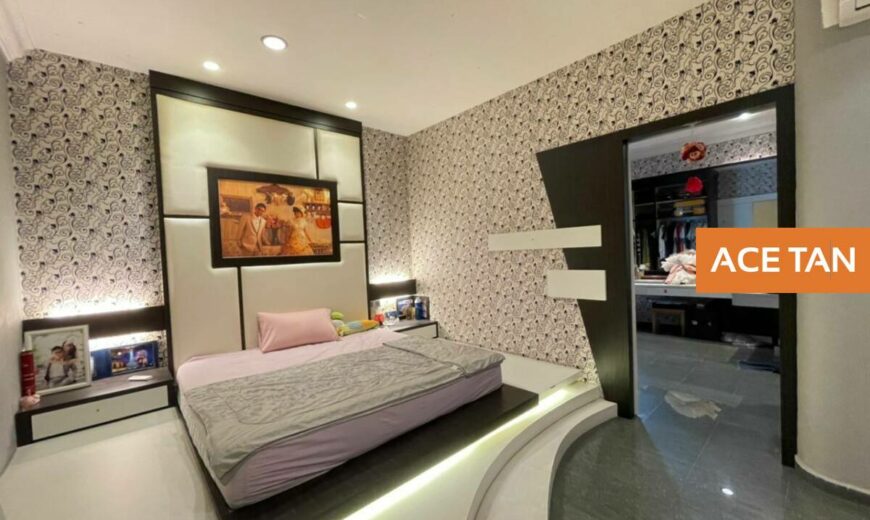 Taman Molek – 2 Storey SuperLink House – FOR SALE Taman Molek – 2 Storey SuperLink House – FOR SALE