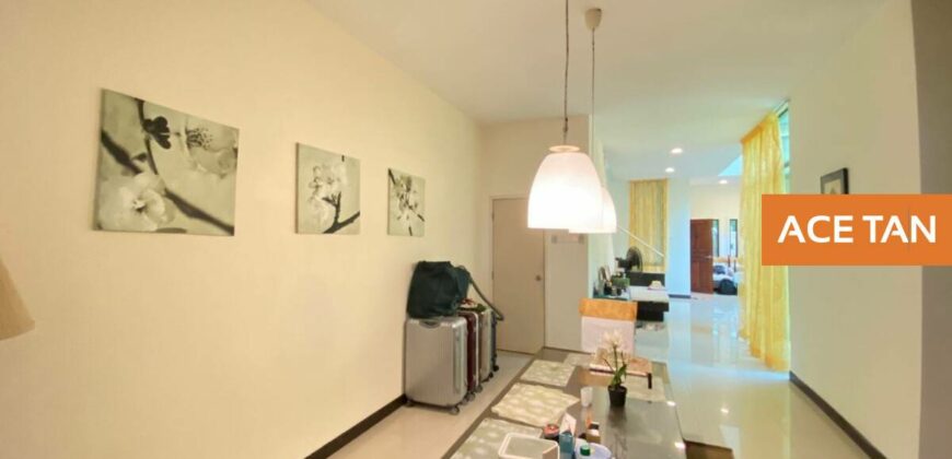 Taman Laguna – 2 Storey SuperLink House – FOR SALE Taman Laguna – 2 Storey SuperLink House – FOR SALE