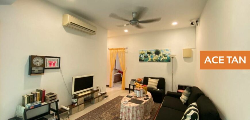 Taman Laguna – 2 Storey SuperLink House – FOR SALE Taman Laguna – 2 Storey SuperLink House – FOR SALE