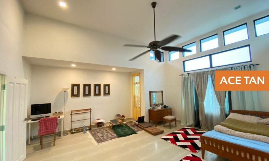 Taman Laguna – 2 Storey SuperLink House – FOR SALE Taman Laguna – 2 Storey SuperLink House – FOR SALE