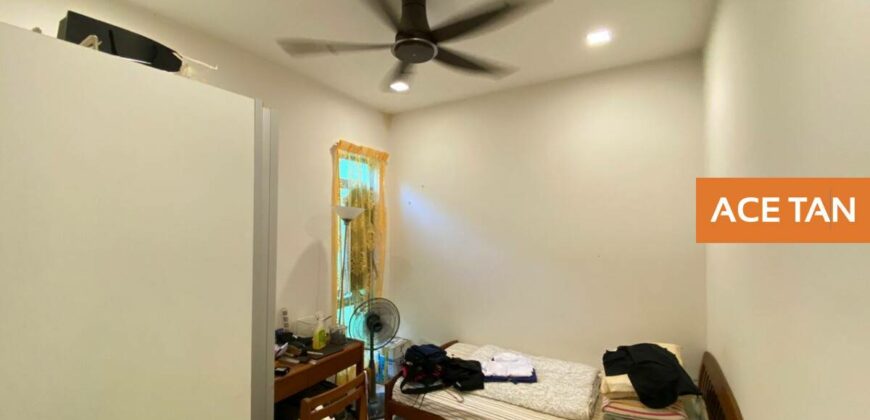 Taman Laguna – 2 Storey SuperLink House – FOR SALE Taman Laguna – 2 Storey SuperLink House – FOR SALE
