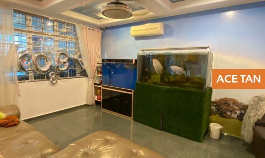 Taman Molek – 2 Storey SuperLink House – FOR SALE Taman Molek – 2 Storey SuperLink House – FOR SALE