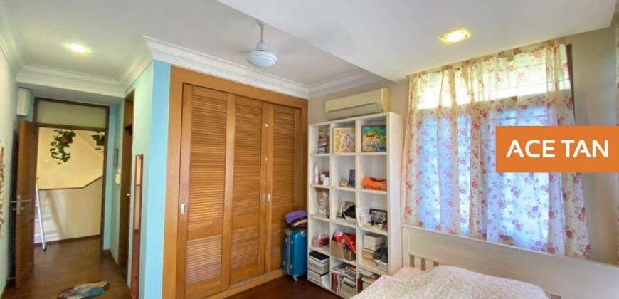 Taman Suria – 2.5 Storey Bungalow – FOR SALE Taman Suria – 2.5 Storey Bungalow – FOR SALE