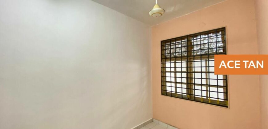 Taman Suria – 3 Storey Terrace House – FOR SALE Taman Suria – 3 Storey Terrace House – FOR SALE