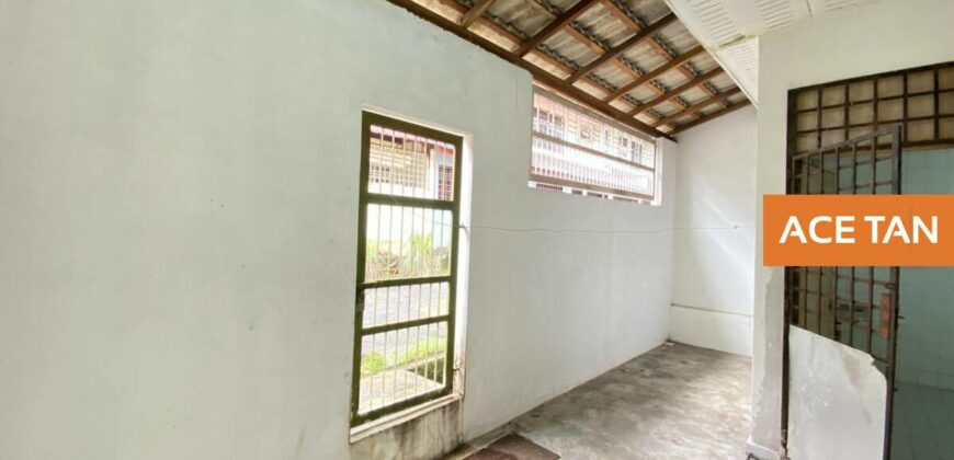Taman Suria – 3 Storey Terrace House – FOR SALE Taman Suria – 3 Storey Terrace House – FOR SALE
