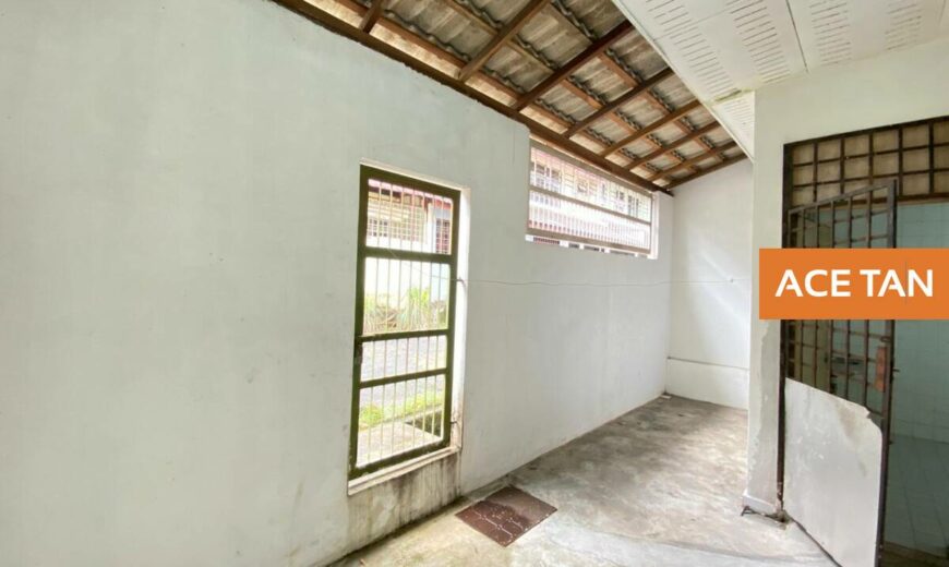 Taman Suria – 3 Storey Terrace House – FOR SALE Taman Suria – 3 Storey Terrace House – FOR SALE