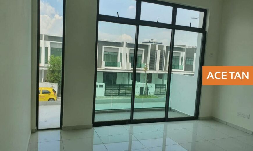 Danga Sutera – 2 Storey SuperLink House – FOR SALE Danga Sutera – 2 Storey SuperLink House – FOR SALE