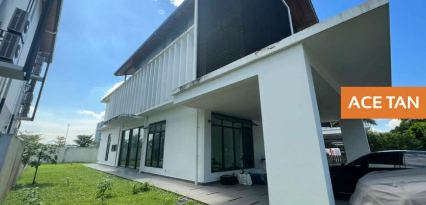 Senibong Cove – 3 Storey Bungalow – FOR SALE Senibong Cove – 3 Storey Bungalow – FOR SALE