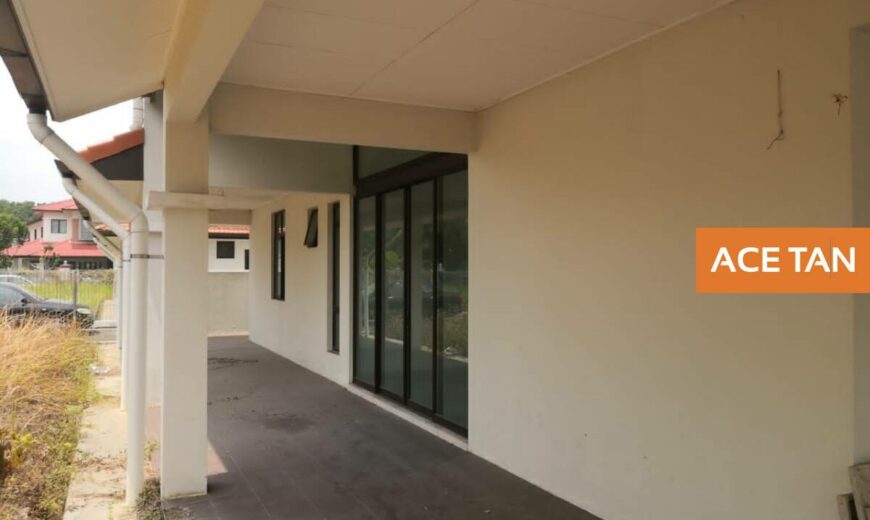 Taman Laguna – 2 Storey Corner SuperLink House – FOR SALE Taman Laguna – 2 Storey Corner SuperLink House – FOR SALE