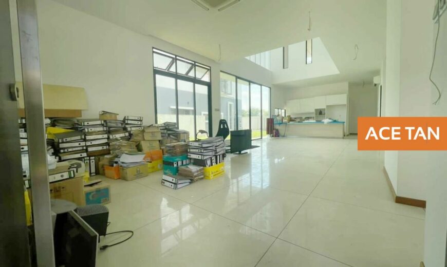 Senibong Cove – 3 Storey Bungalow – FOR SALE Senibong Cove – 3 Storey Bungalow – FOR SALE