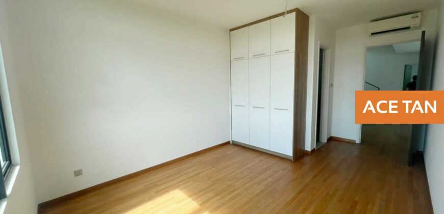 Senibong Cove – 3 Storey Bungalow – FOR SALE Senibong Cove – 3 Storey Bungalow – FOR SALE