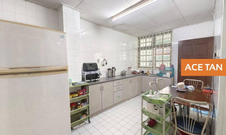 Taman Suria – 3 Storey Terrace House – FOR SALE Taman Suria – 3 Storey Terrace House – FOR SALE