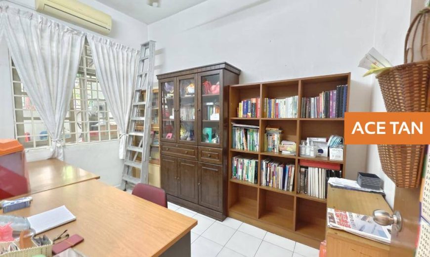 Taman Suria – 3 Storey Terrace House – FOR SALE Taman Suria – 3 Storey Terrace House – FOR SALE