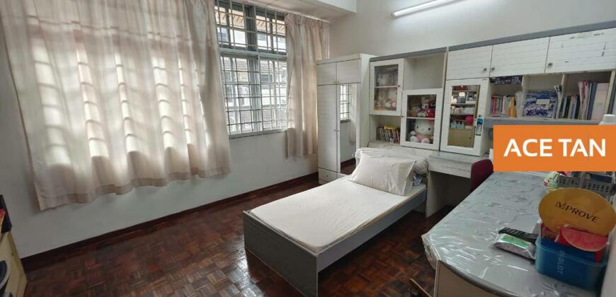 Taman Suria – 3 Storey Terrace House – FOR SALE Taman Suria – 3 Storey Terrace House – FOR SALE