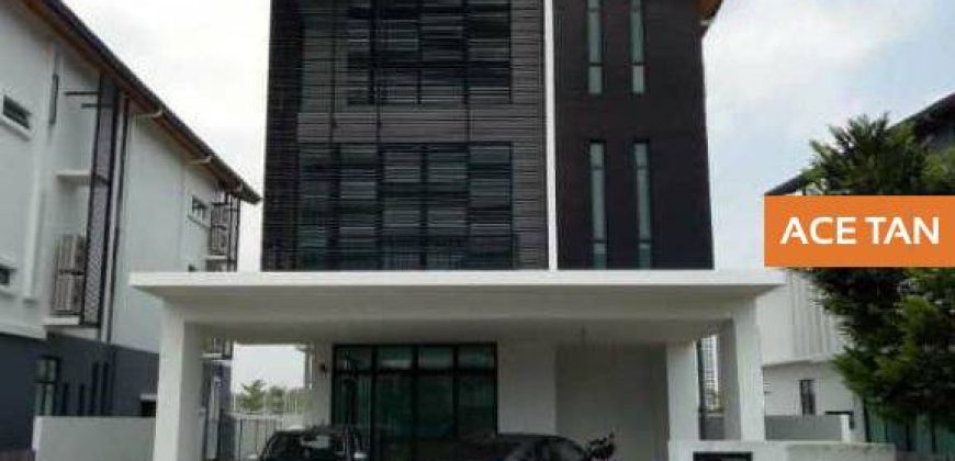 Senibong Cove – 3 Storey Bungalow – FOR SALE Senibong Cove – 3 Storey Bungalow – FOR SALE