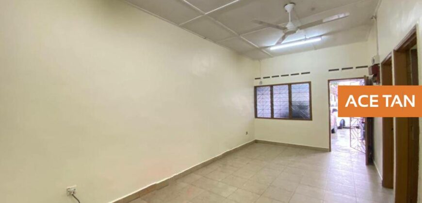 Johor Jaya – Single Storey Terrace House – FOR RENT Johor Jaya – Single Storey Terrace House – FOR RENT