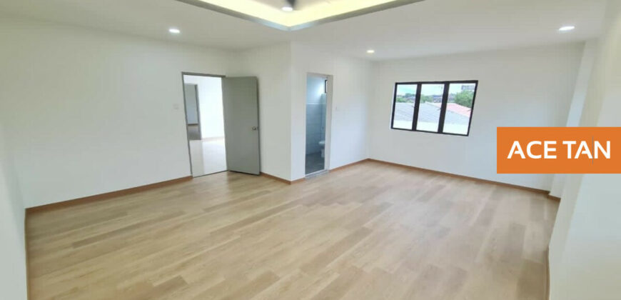 Taman Gunung Emas @ Ulu Tiram – 2 Storey Semi Detached – FOR SALE