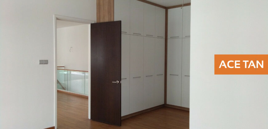 Senibong Cove – 3 Storey Bungalow – FOR SALE Senibong Cove – 3 Storey Bungalow – FOR SALE