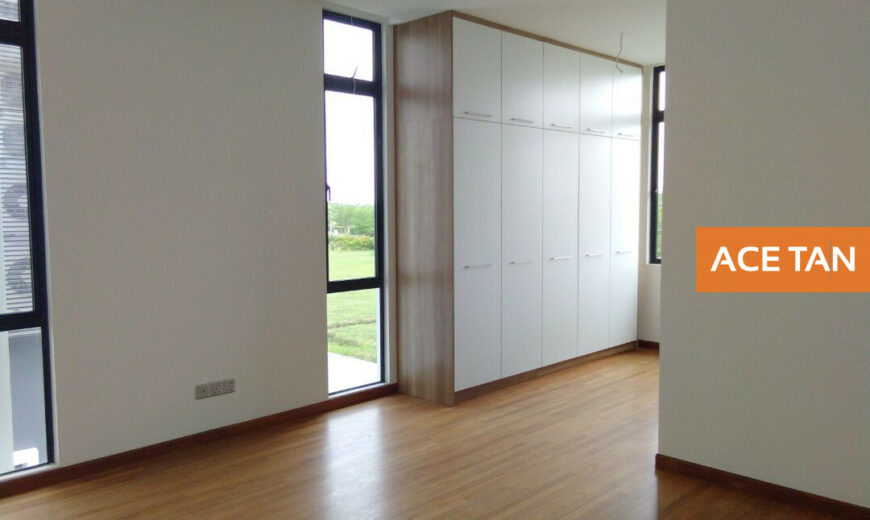 Senibong Cove – 3 Storey Bungalow – FOR SALE Senibong Cove – 3 Storey Bungalow – FOR SALE