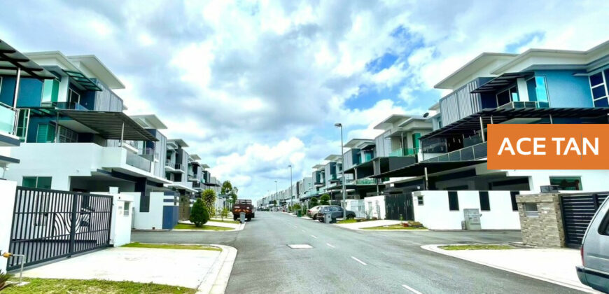 Nusa Sentral – 3 Storey Superlink House – FOR SALE