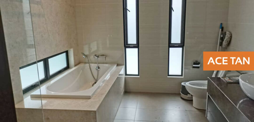 Senibong Cove – 3 Storey Bungalow – FOR SALE Senibong Cove – 3 Storey Bungalow – FOR SALE