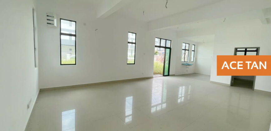 Mutiara Mas – 3 Storey Corner Cluster House – FOR SALE Mutiara Mas – 3 Storey Corner Cluster House – FOR SALE