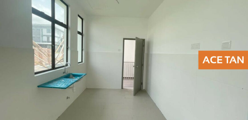 Mutiara Mas – 3 Storey Corner Cluster House – FOR SALE Mutiara Mas – 3 Storey Corner Cluster House – FOR SALE