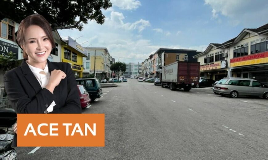 Taman Molek – 2 Storey Shop Lot – FOR SALE Taman Molek – 2 Storey Shop Lot – FOR SALE