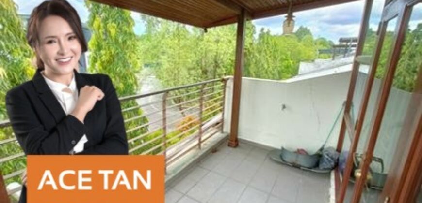 Taman Pulai Flora – 3 Storey Semi Detached – FOR SALE