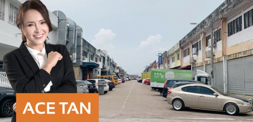 Johor Jaya – 3 Storey Shop Lot – FOR SALE Johor Jaya – 3 Storey Shop Lot – FOR SALE