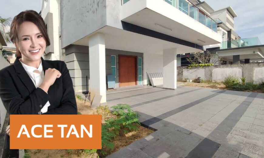 Desa Tebrau – 3 Storey Bungalow – FOR SALE