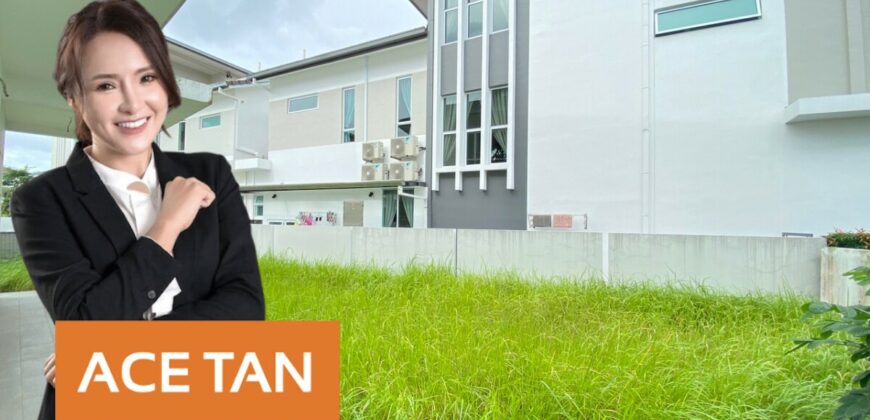 Senibong Cove – 3 Storey Semi Detached House – FOR SALE Senibong Cove – 3 Storey Semi Detached House – FOR SALE