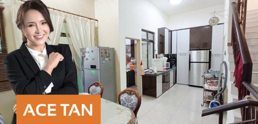 Kempas Utama – 2 Storey End Lot Terrace House – FOR SALE