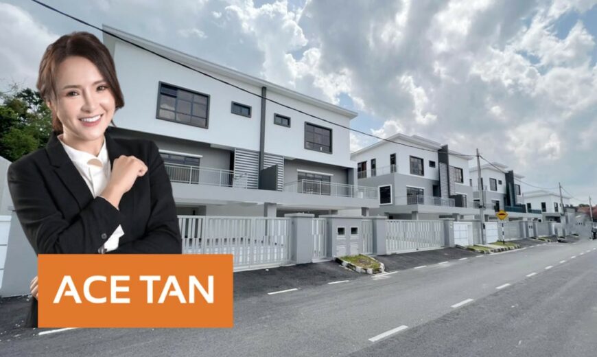 Taman Senai Utama – 2.5 Storey Semi Detached House – FOR SALE Taman Senai Utama – 2.5 Storey Semi Detached House – FOR SALE