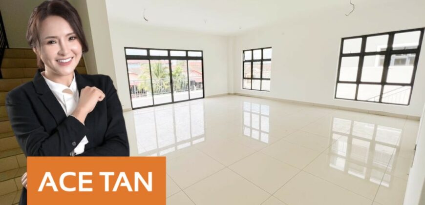 Taman Senai Utama – 2.5 Storey Semi Detached House – FOR SALE