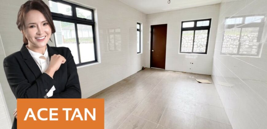 Taman Senai Utama – 2.5 Storey Semi Detached House – FOR SALE