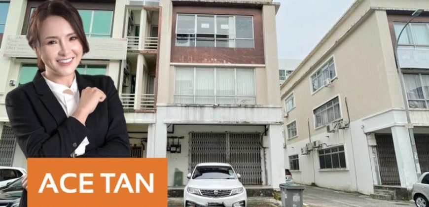 Austin Perdana – 3 Storey End Lot Shop Lot – FOR SALE Austin Perdana – 3 Storey End Lot Shop Lot – FOR SALE